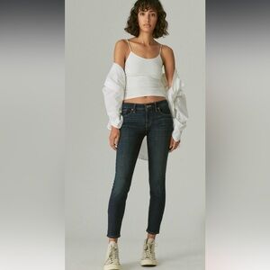 LUCKY 🍀🍀🍀 Low Rise Lolita Skinny Size 4/27